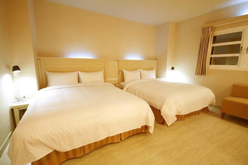 Kindness Hotel - Tainan Minsheng Esterno foto